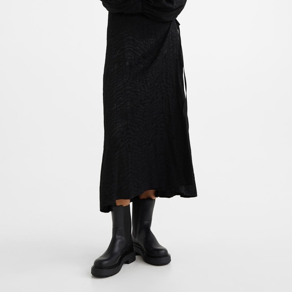 Brand New Chelsea Boots - Picture 4 of 9